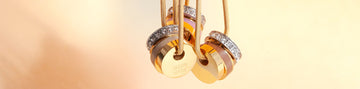 Banner with a photo of three Jason Hyde necklaces