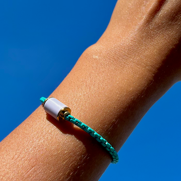 THALASSA TURQUOISE CHAIN WHITE CHIP MAGNET