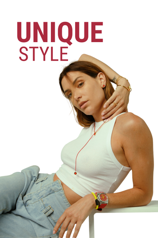 img-banner-Unique Style ad featuring a woman, wearing a long red pendant necklace and a colorful wristwatch.