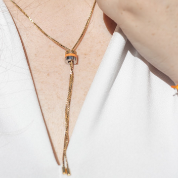WEWA BOLO TIE TUBE ORANGE CHIP NECKLACE