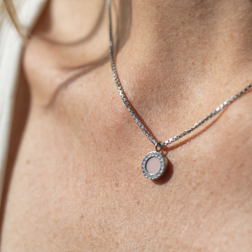 OCEAN PINK WITH ZIRCONIA CHIP NECKLACE