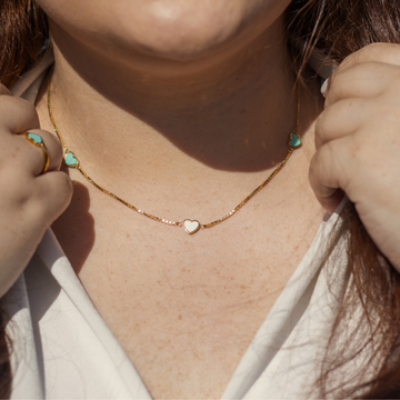 AMARE TURQUOISE WHITE CHIPS NECKLACE