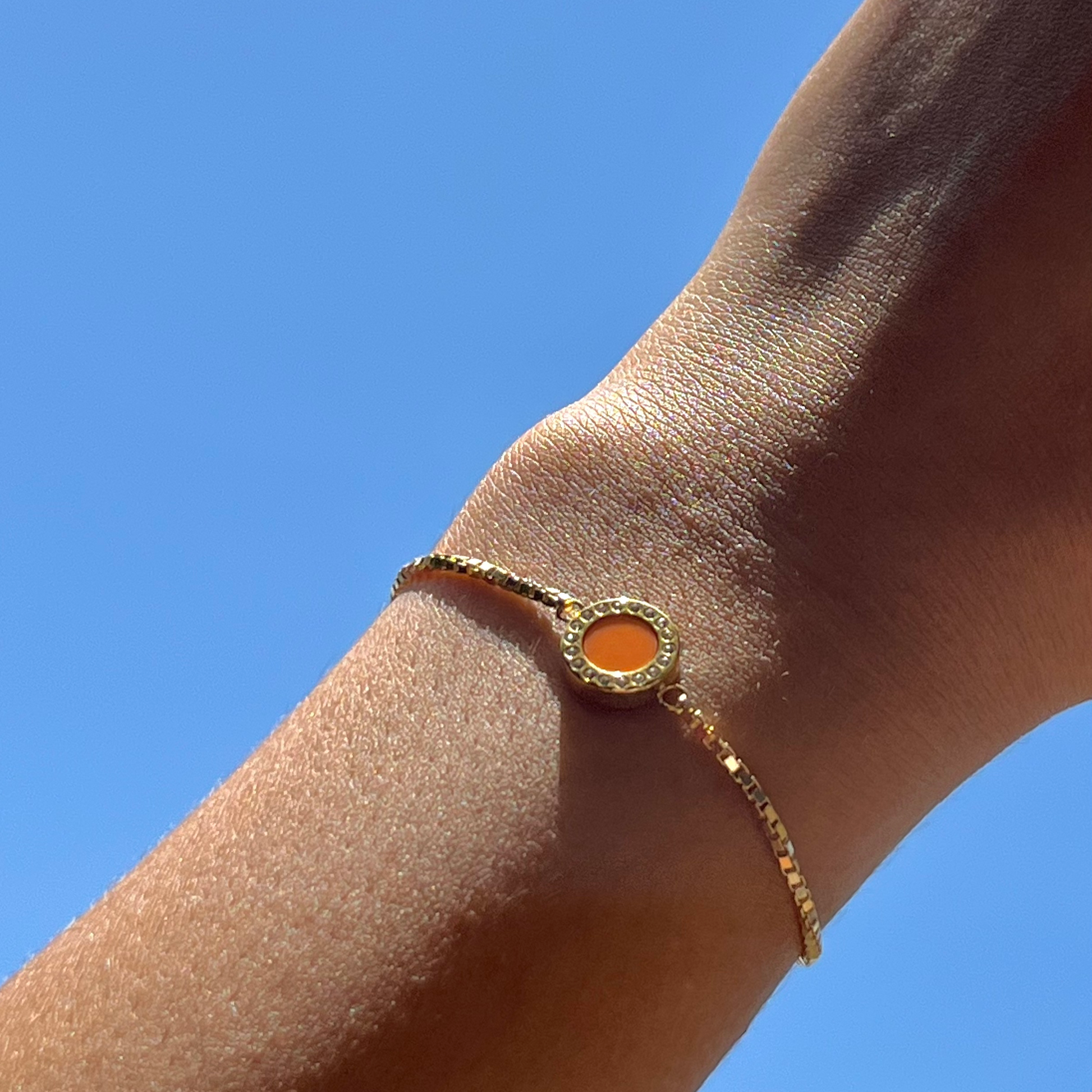 OCEAN APRICOT CRUSH CHIP WITH COLORED ZIRCONIAS BRACELET