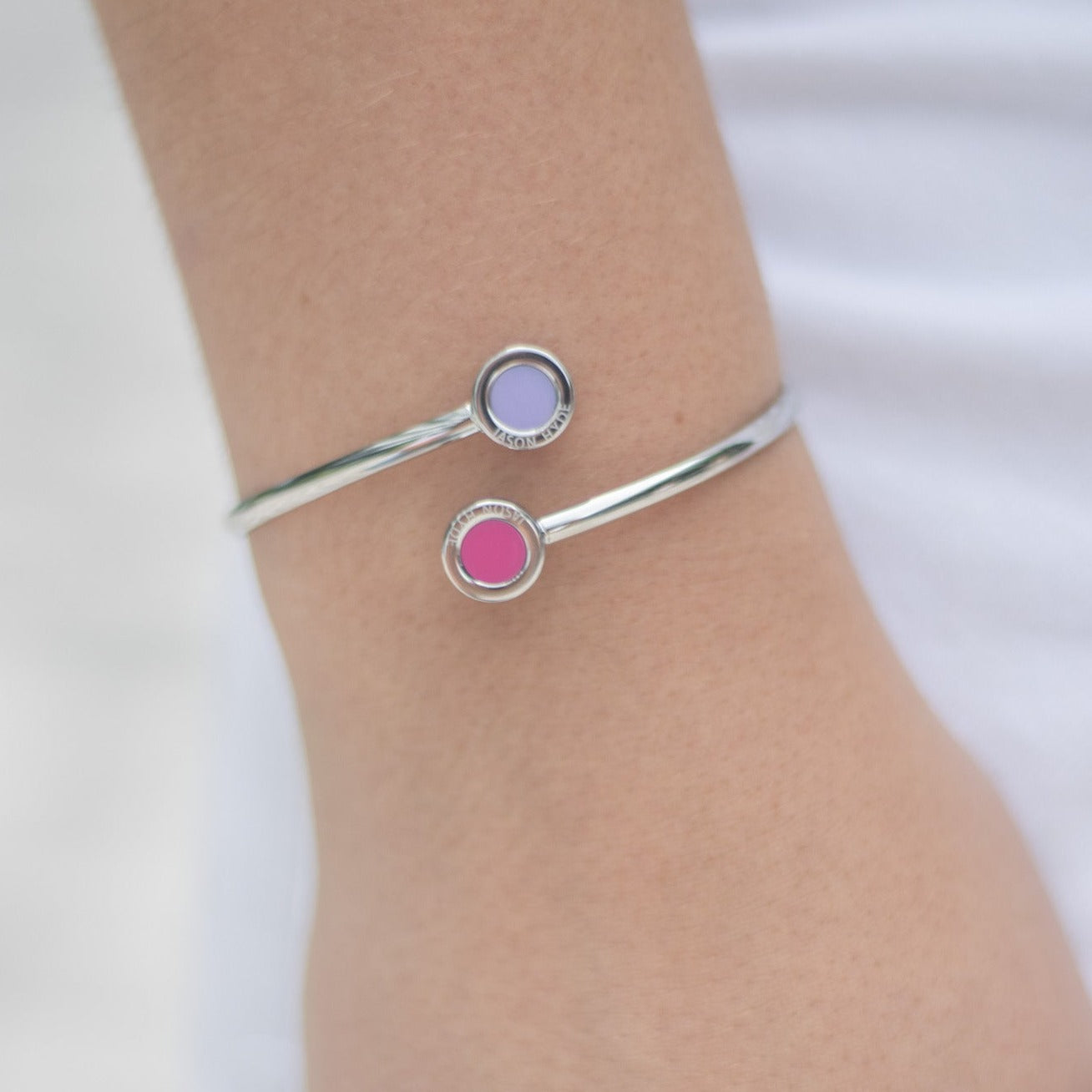 OCEAN STAINLESS STEEL RASPBERRY AND LAVENDER CHIPS BANGLE