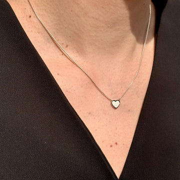 AMARE WHITE CHIP NECKLACE