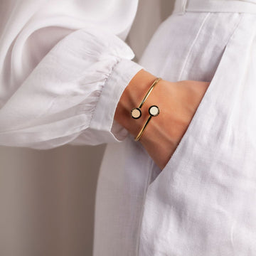 OCEAN CAPUCCINO AND BEIGE CHIPS BANGLE