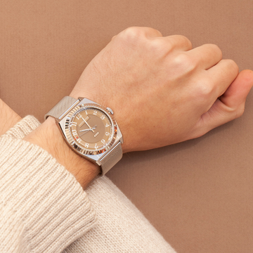 #UNO | 40MM WATCH MILK CHOCOLATE DIAL - MESH STRAP