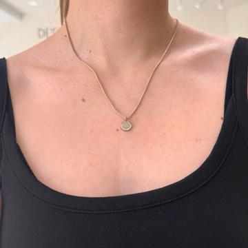 OCEAN BEIGE CHAIN BEIGE CHIP NECKLACE