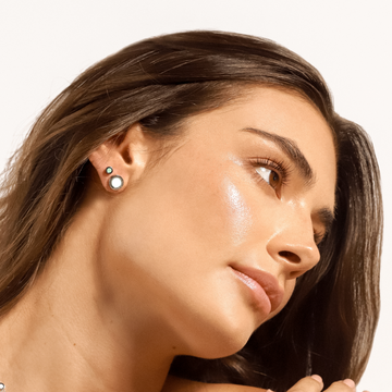 OCEAN WHITE CHIP EARRINGS