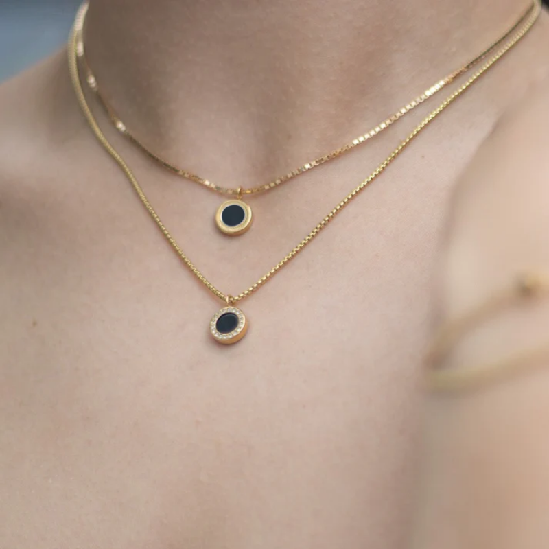 OCEAN BLACK CHIP NECKLACE