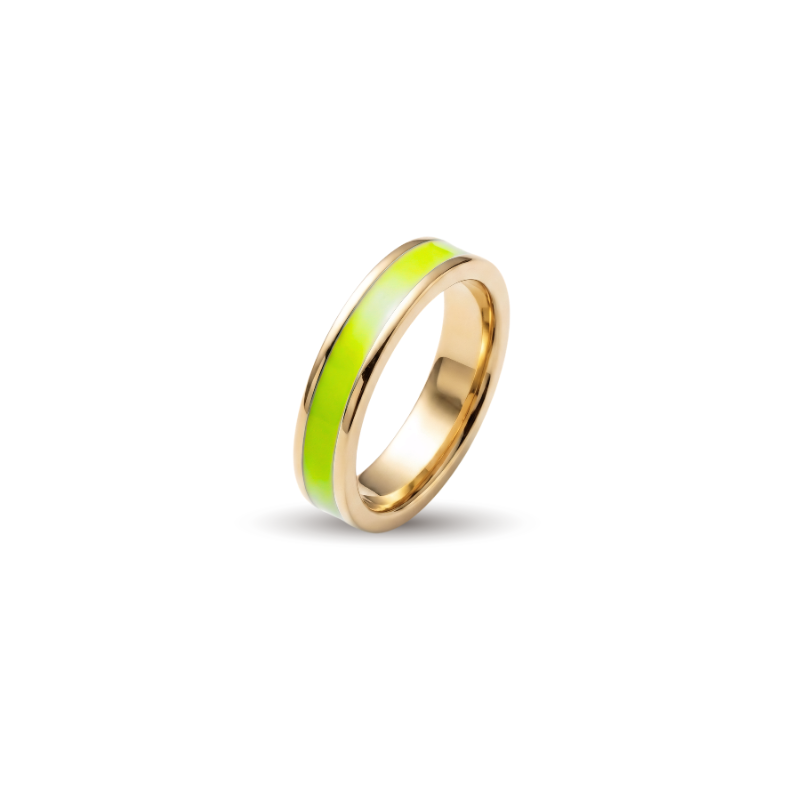 Side profile of WEWA circle chip charm in 18k gold plated stainless steel