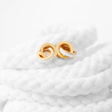 WEWA SAILOR KNOT WHITE CHIP EARRING