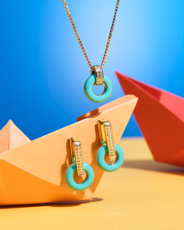Eco-friendly turquoise jewelry set for women