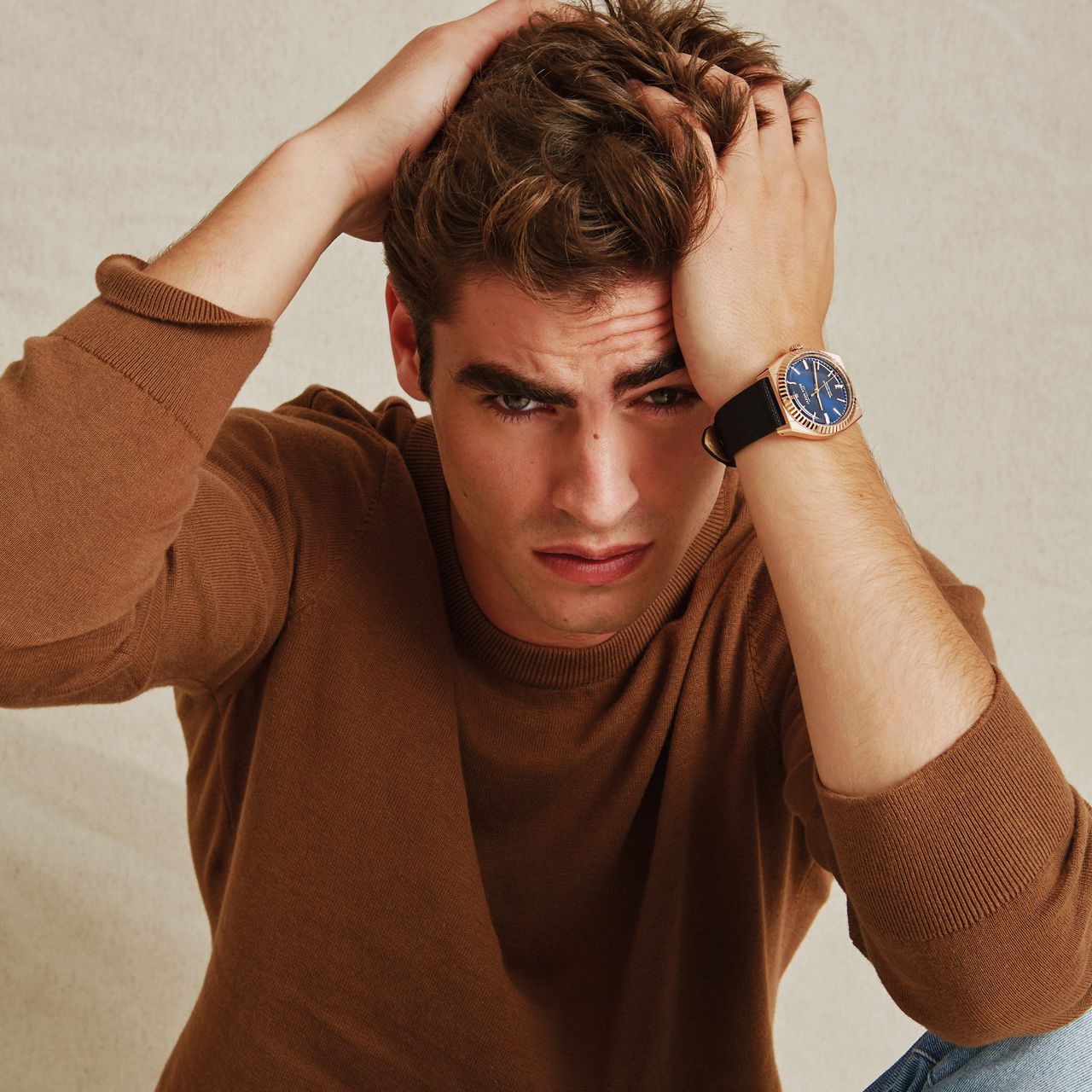 Jason Hyde #UNO 40MM rose gold watch on a man model