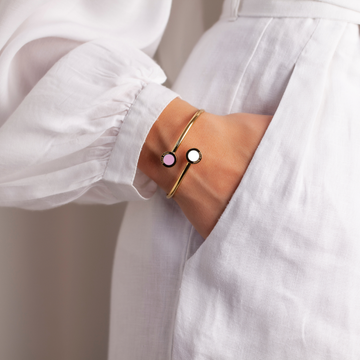 OCEAN WHITE AND FONDANT PINK CHIPS BANGLE
