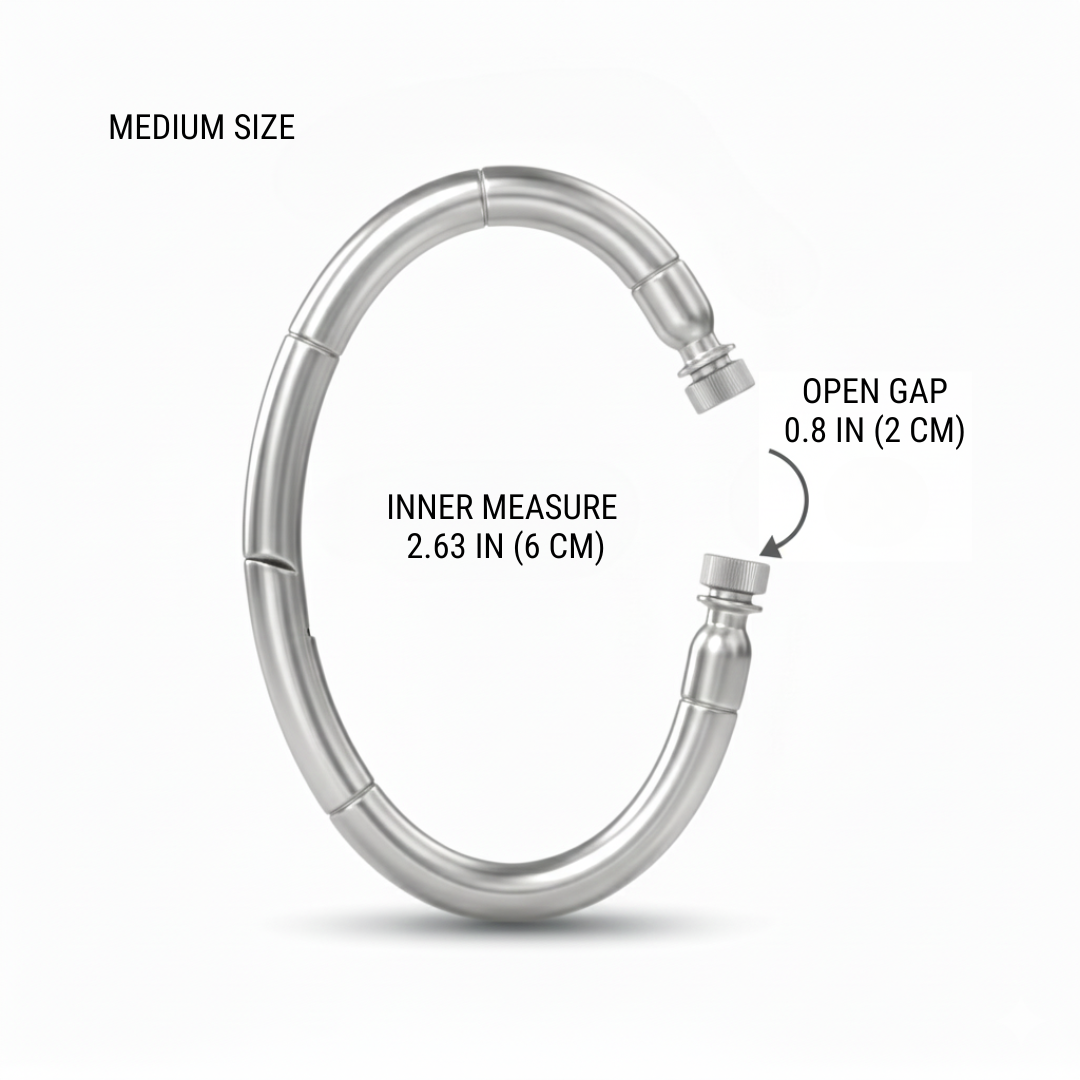 Size guide for a medium silver cuff bracelet with an inner measure of 2.63 inches and an open gap of 0.8 inches.