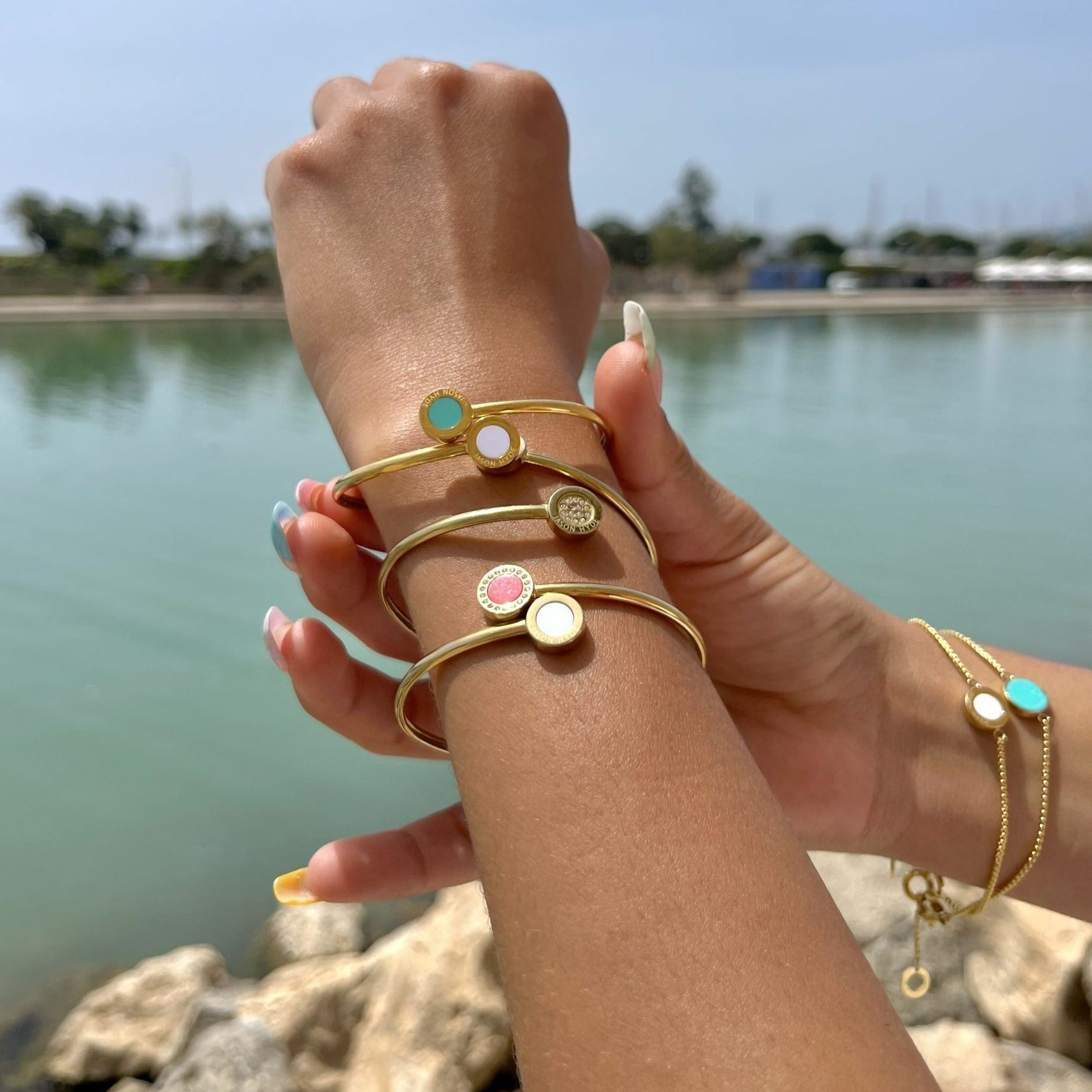 OCEAN ORANGE AND PAVE CHIPS BANGLE