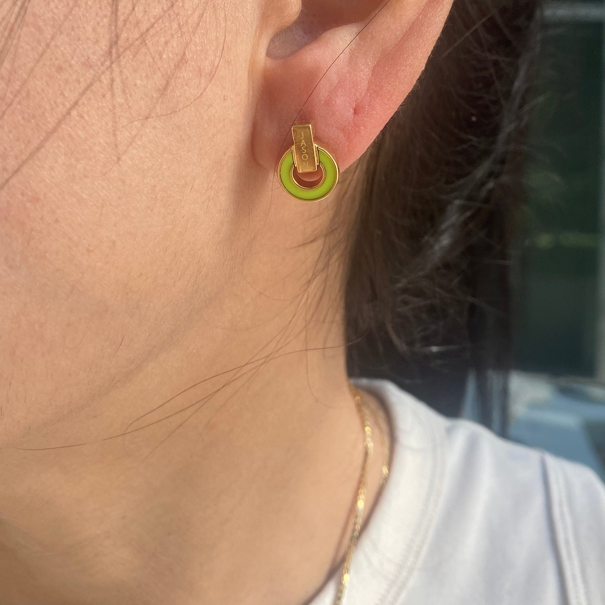 NEREIDA YELLOW GOLD PLATED LIME GREEN CHIP WITH ZIRCONIA EARRING